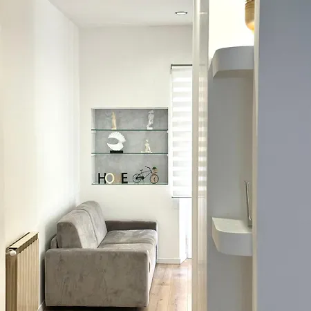 Maddalena Means Apartman *